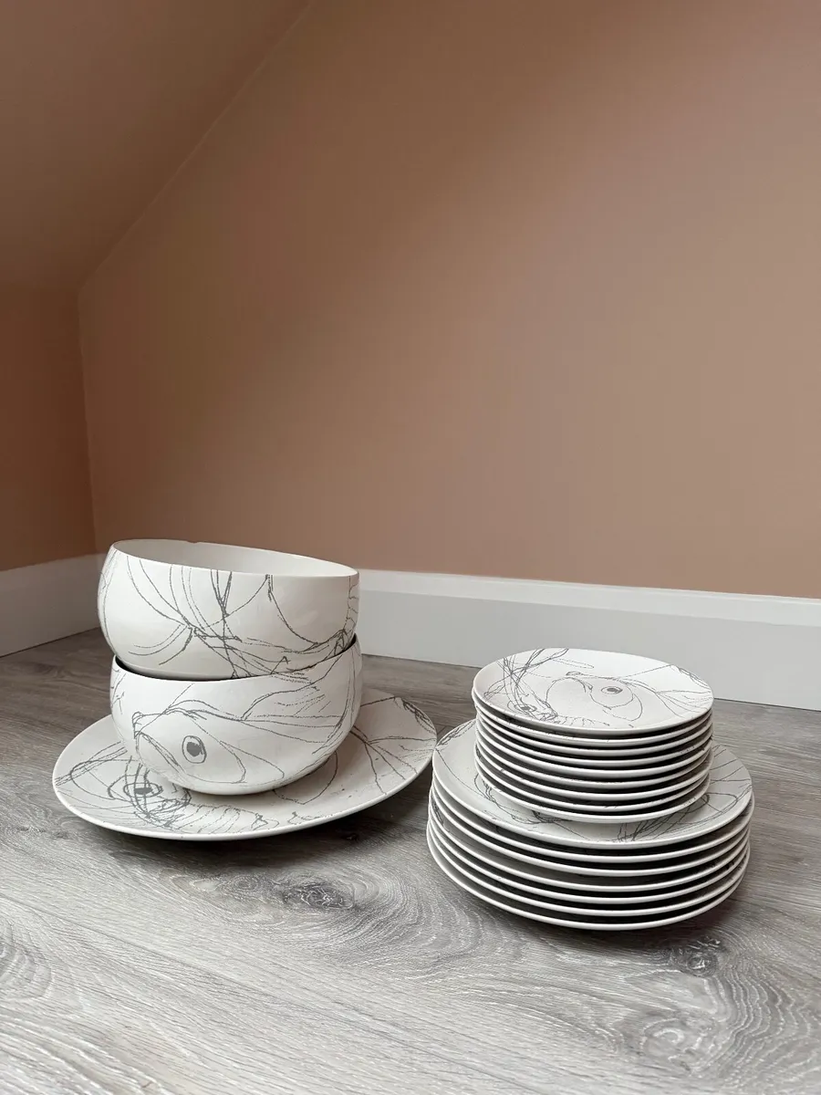 Dinnerware set Meadows & Byrne - Image 2