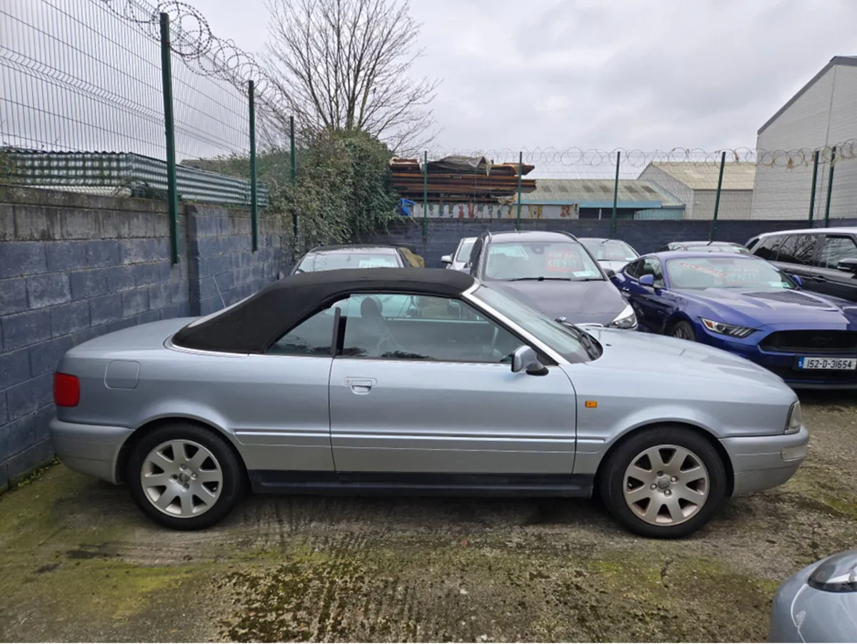 Audi 80 E - Image 4