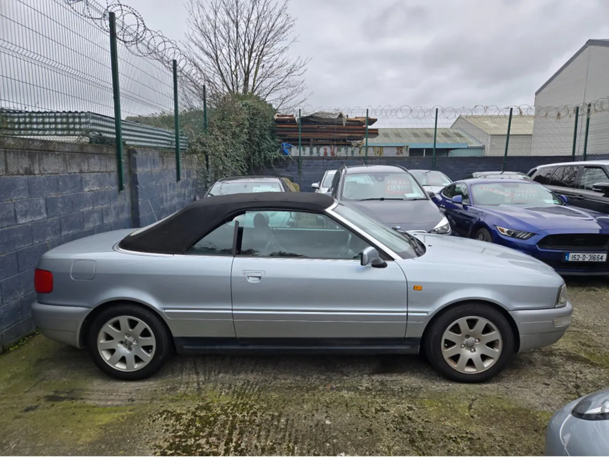 Audi 80 E - Image 2