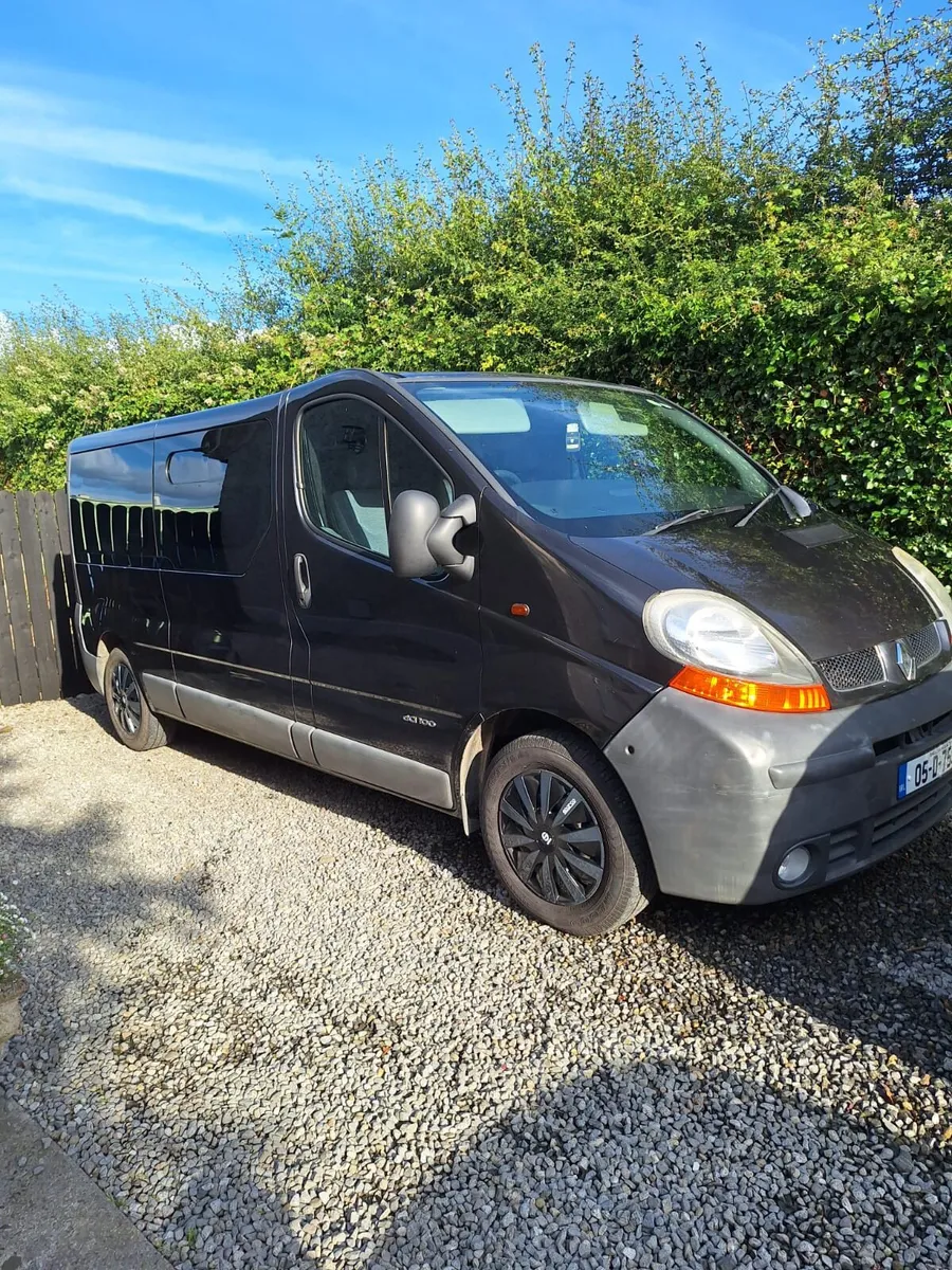 Renault Trafic Campervan - Image 1
