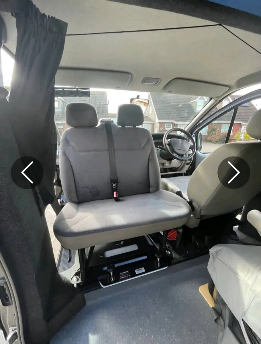 Renault Trafic Campervan - Image 2