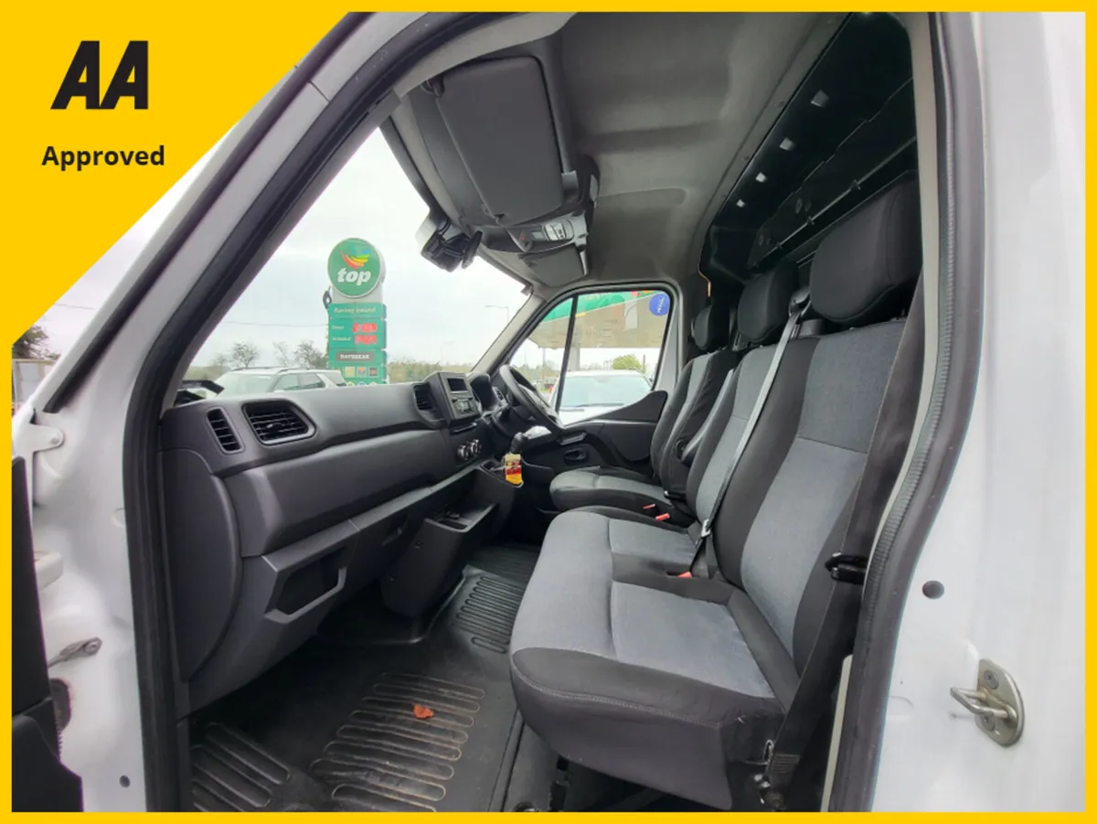 Renault Master FWD MM35 BLUE DCI 135 B - Image 3