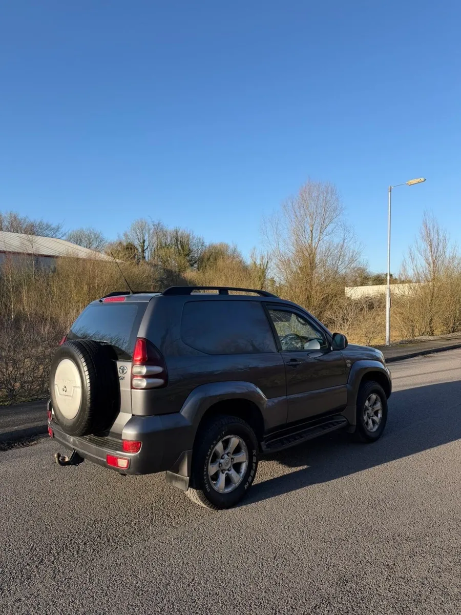 Toyota Landcruiser - Image 4