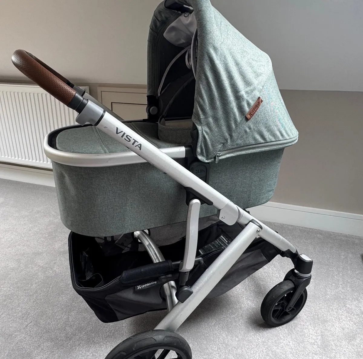 Vista uppa baby V 2 travel system - Image 1