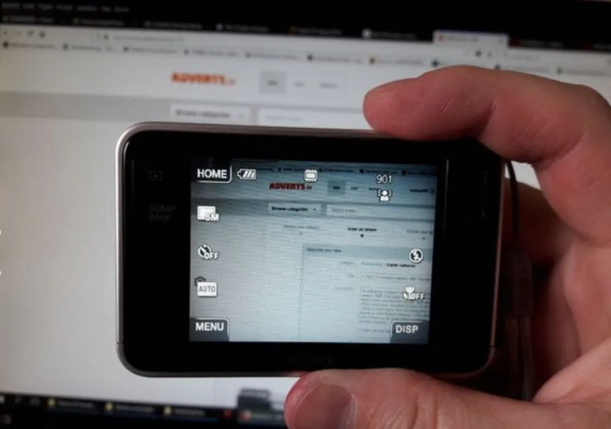 SONY DSC-T2 digital camera - Image 2