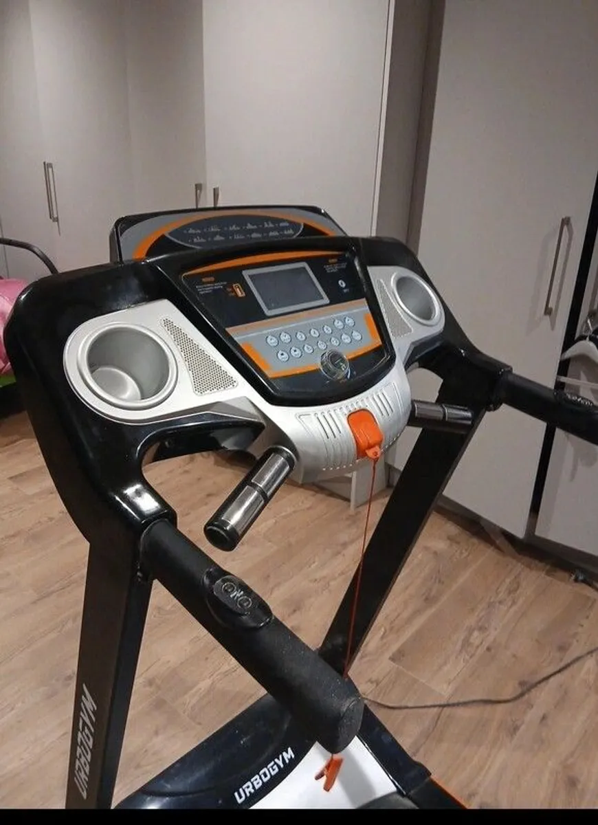 Treadmill - Image 1