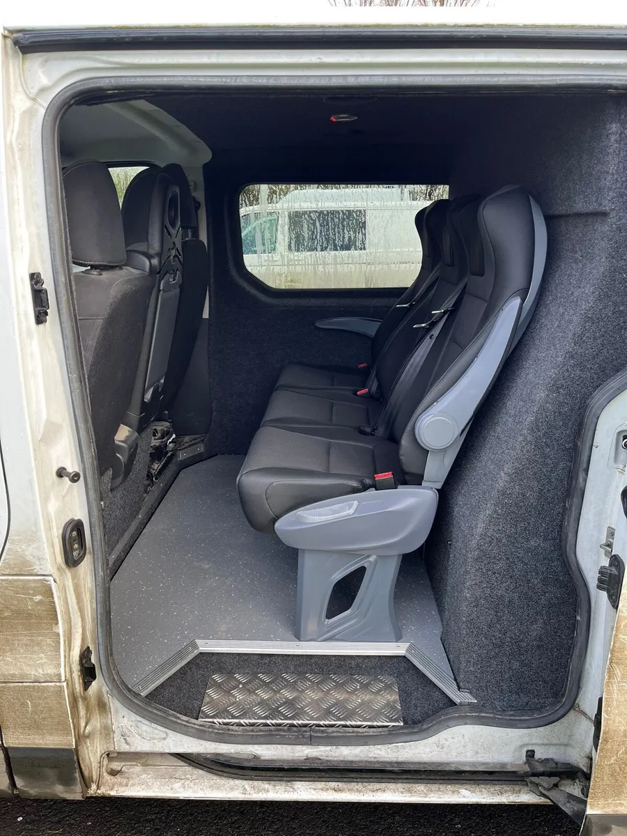 Crewcab Renault traffic - Image 1