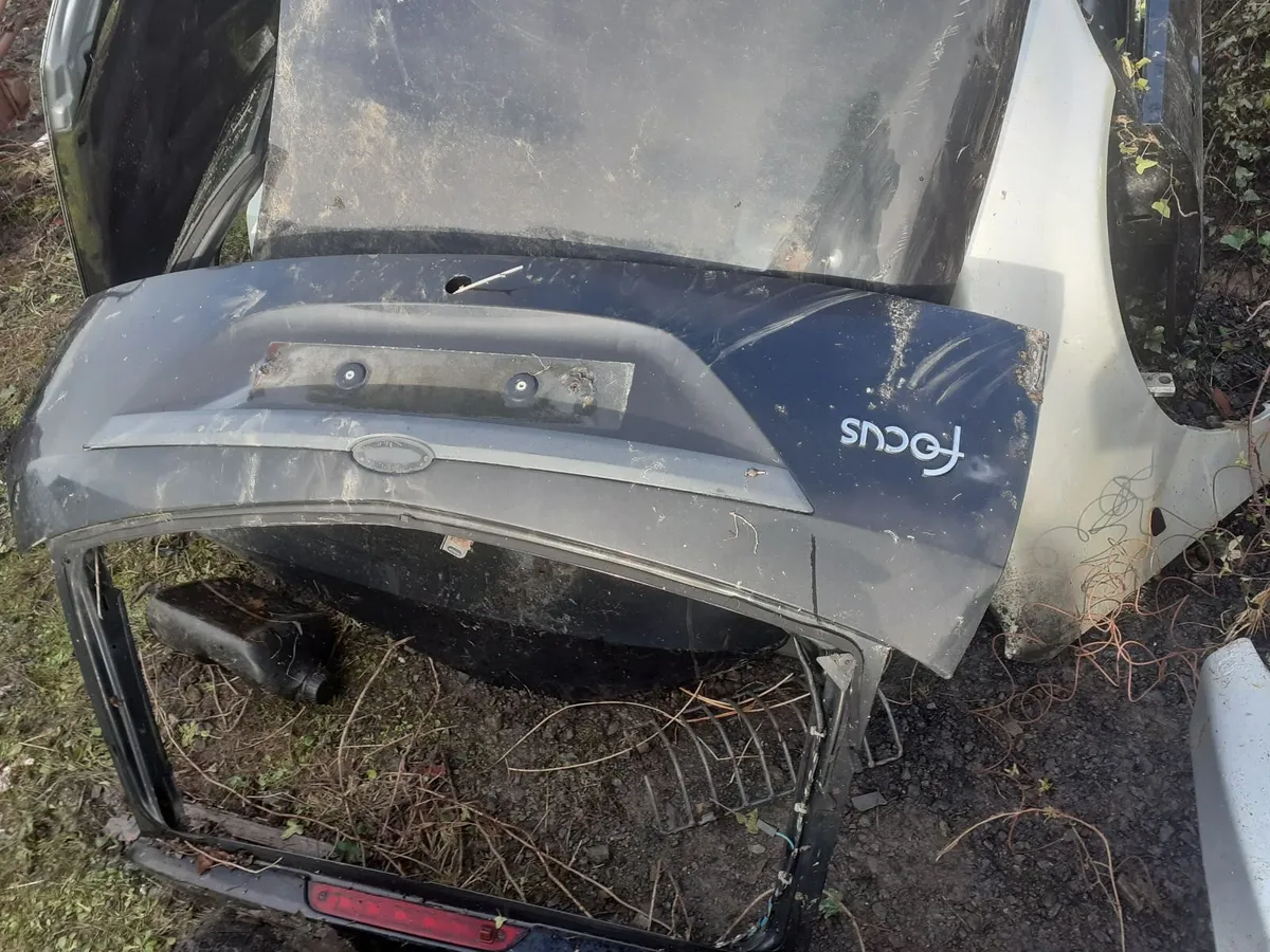 Bonnet  bumper  hatchback door - Image 1