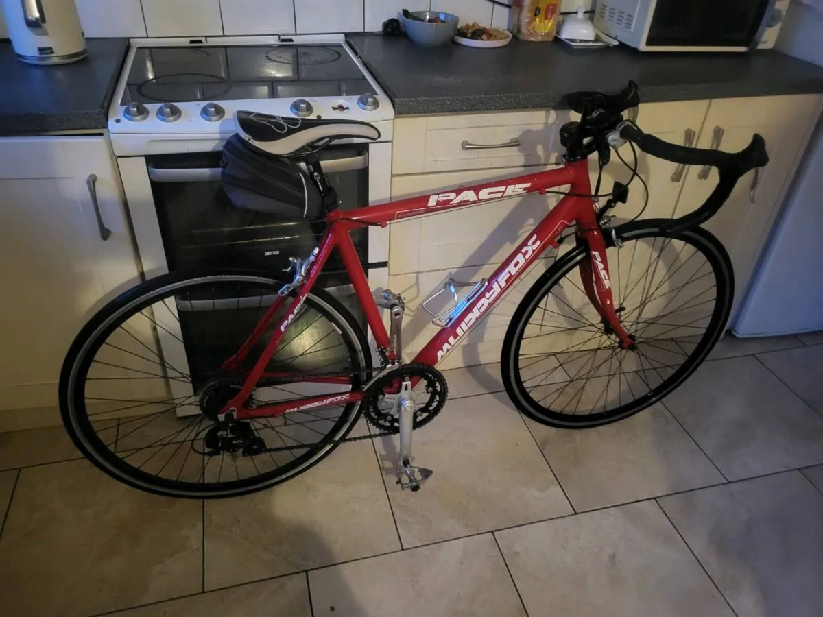 Road bike - Image 1