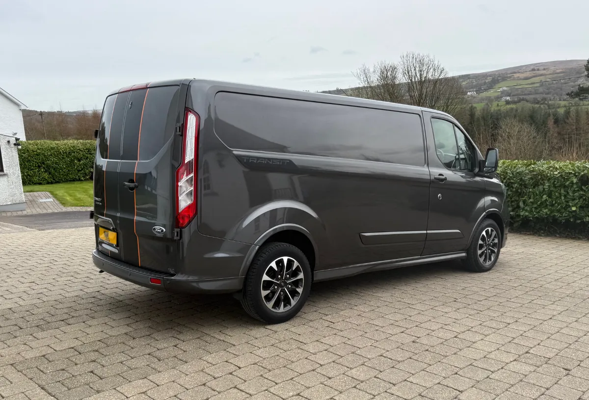2021 (212reg) Ford Transit Custom Sport 185bhp LWB - Image 3