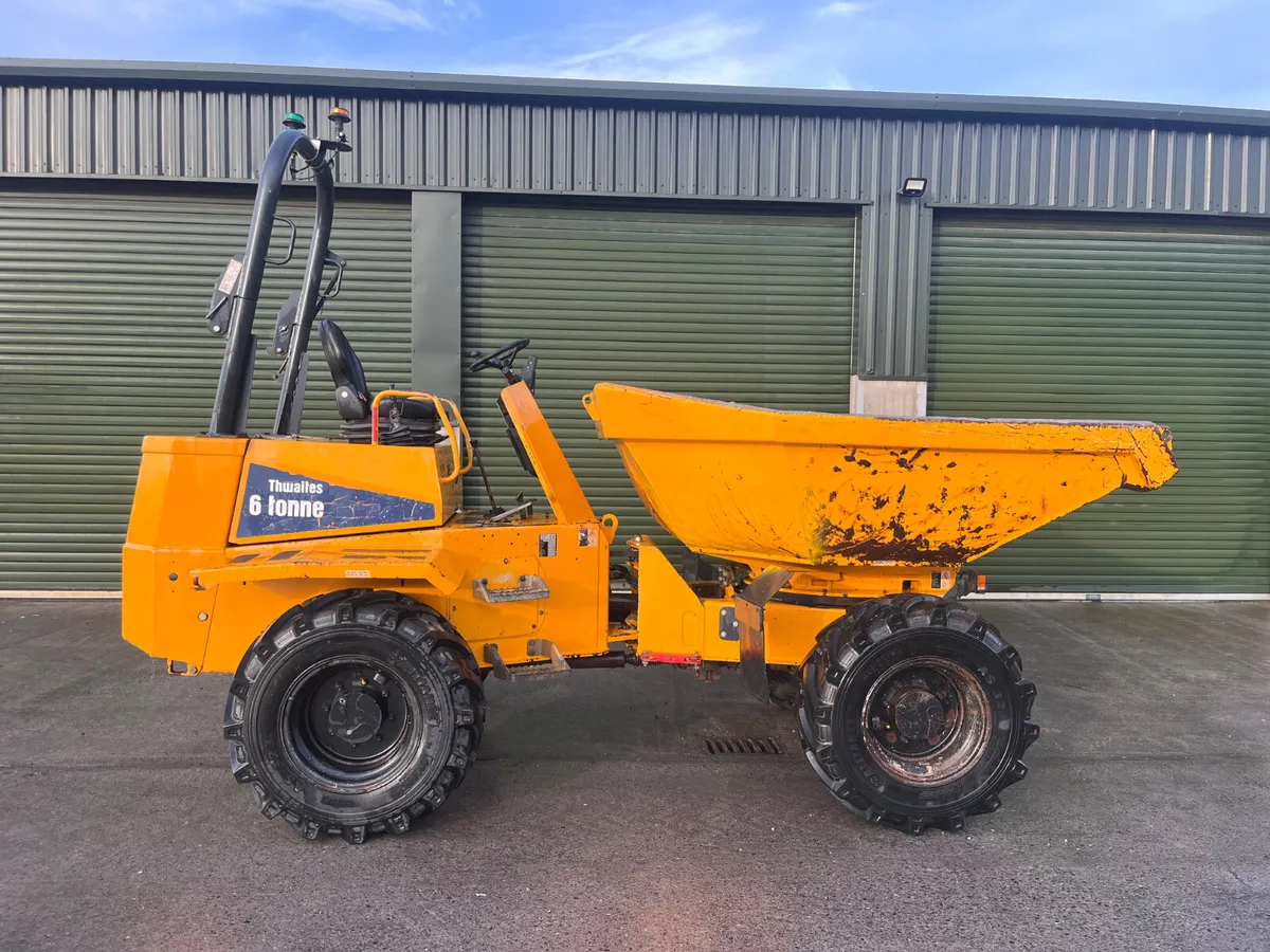 Thwaites 6tonne Swival - Image 1