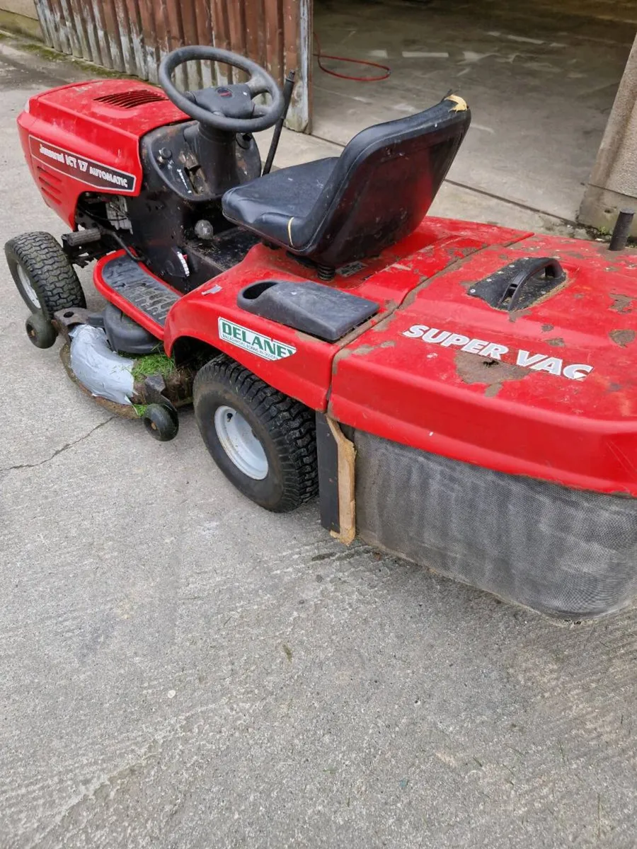 Ride on. Lawnmower - Image 2