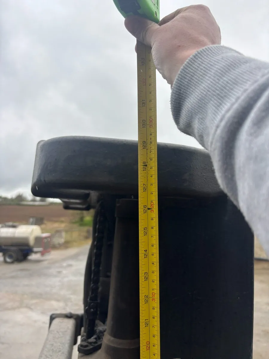 Yale/Hyster Fork lift Mast - Image 3