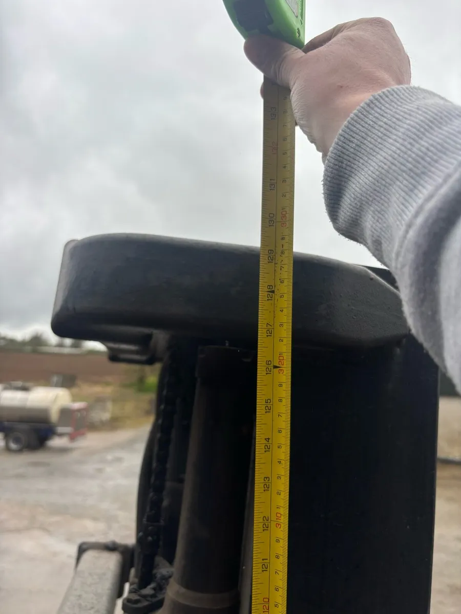 Yale/Hyster Fork lift Mast - Image 4
