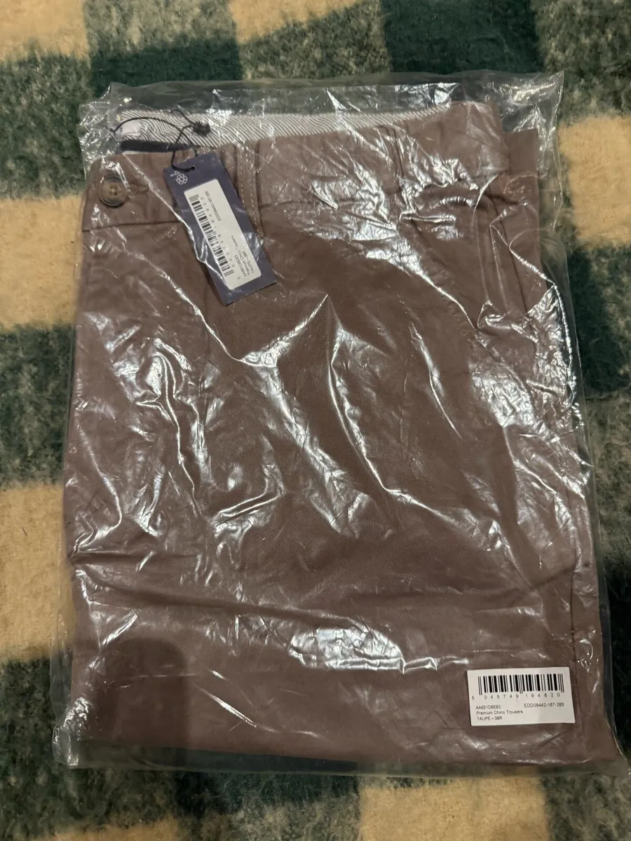 Men’s Maine Chinos - Image 2