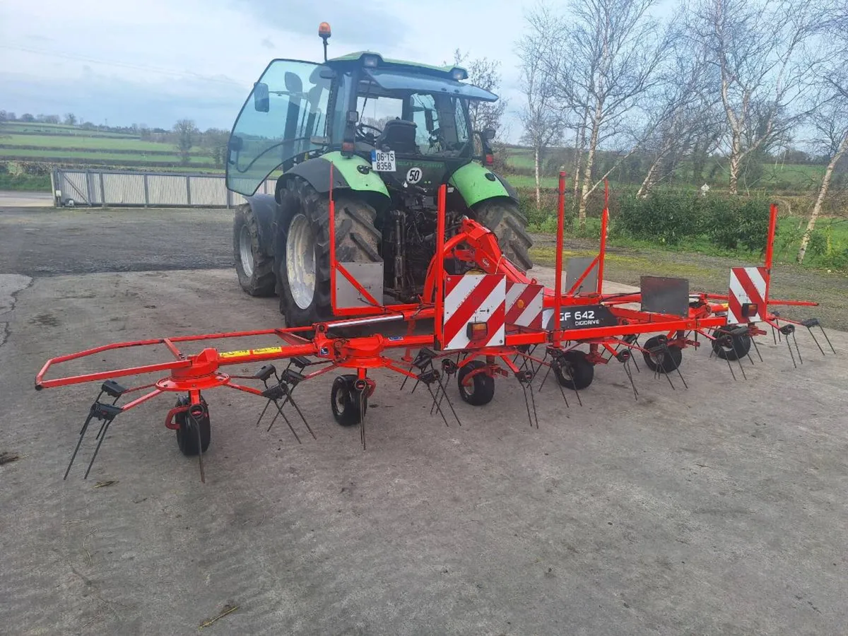 Kuhn GF642 Tedder - Image 1