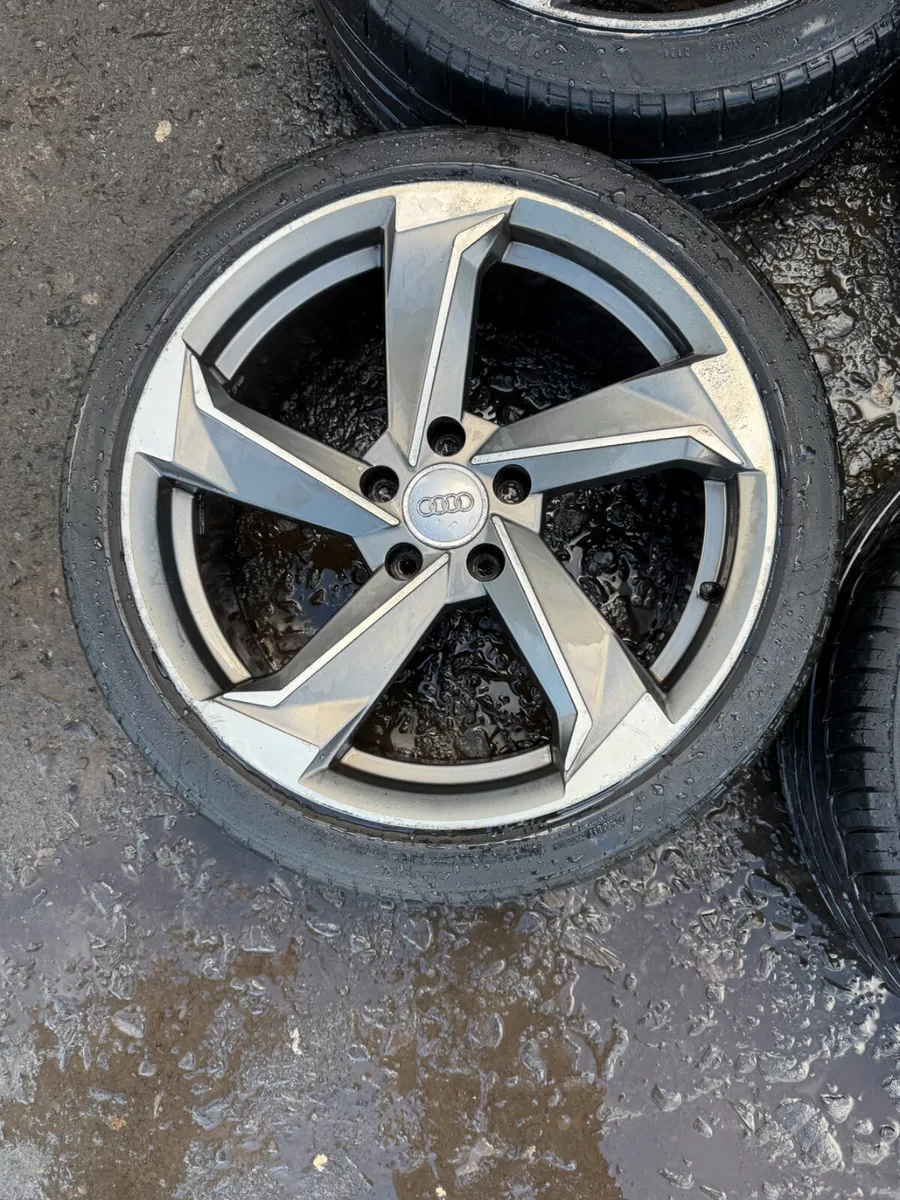 18inch TTRS twist style alloy wheels - Image 3