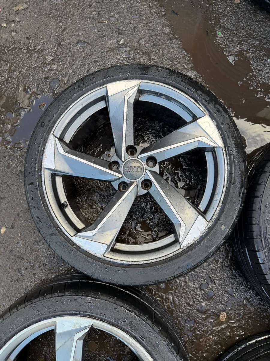 18inch TTRS twist style alloy wheels - Image 4