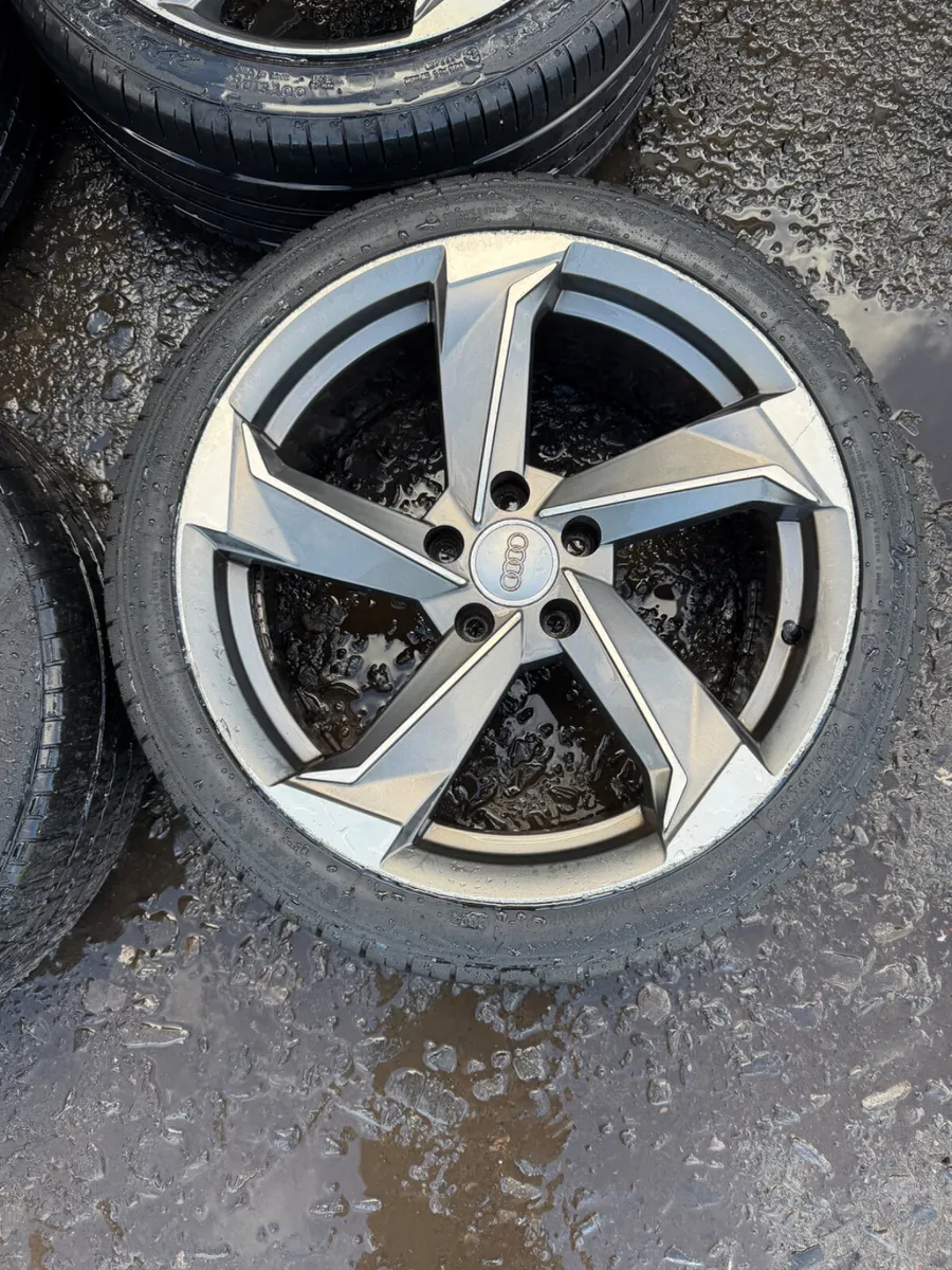 18inch TTRS twist style alloy wheels - Image 2