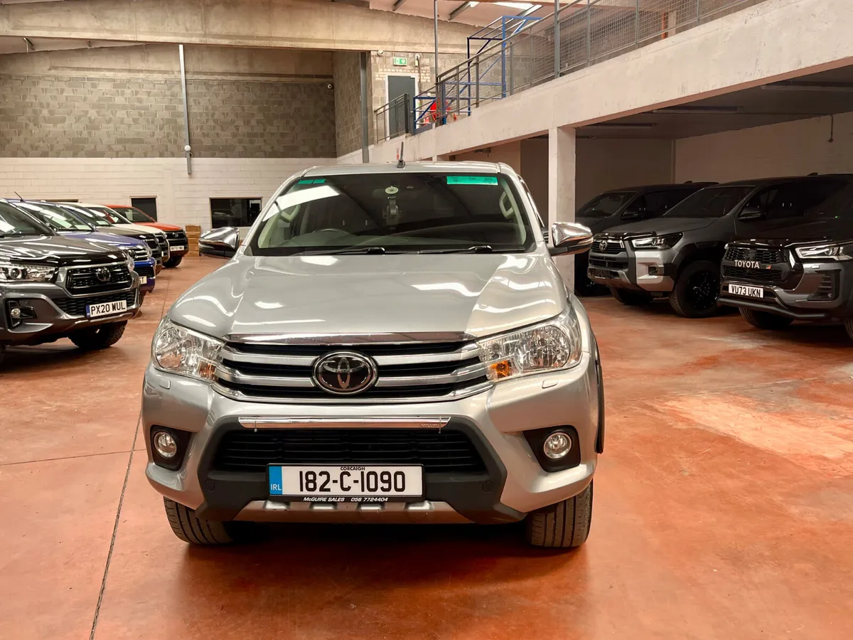 2018 Toyota Hilux 2.4 Invincible - Image 3