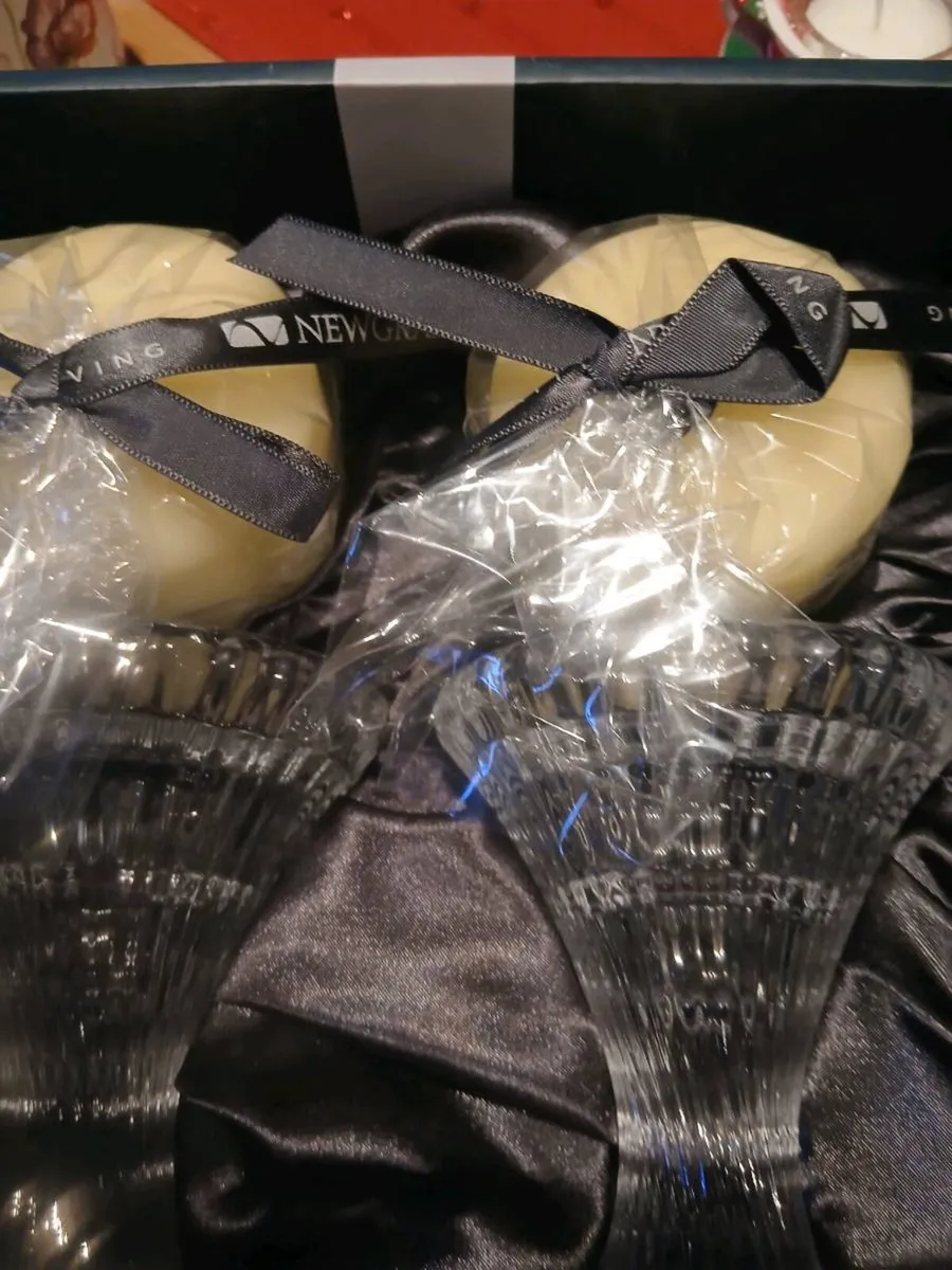 Newgrange glass candle holders with candles - Image 1