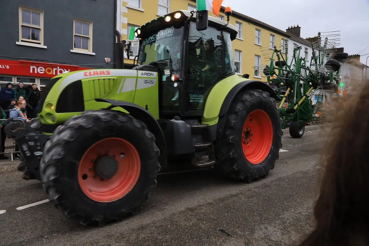 Claas 640 arion 2010 - Image 2
