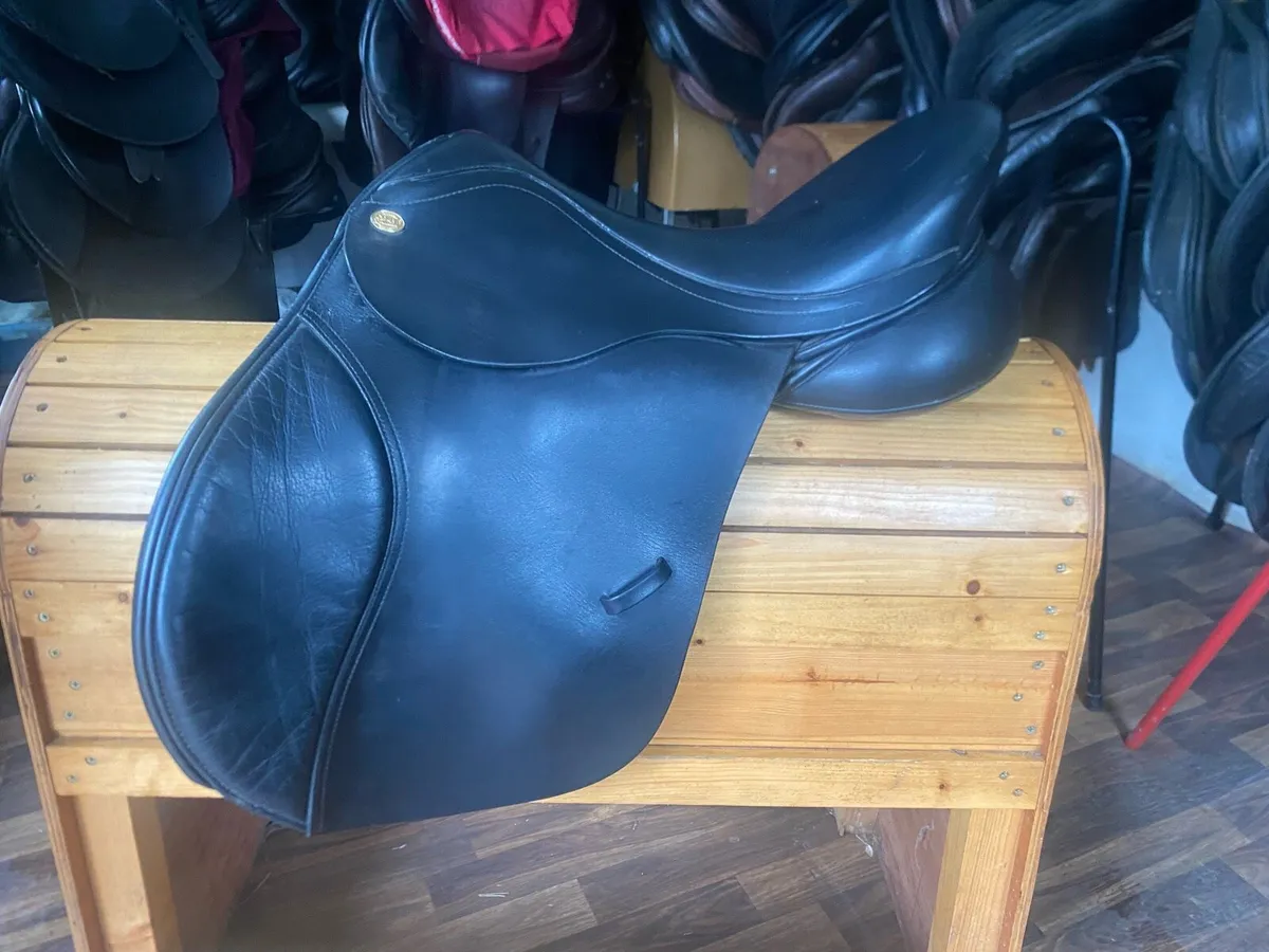Kent and master 17 Leather adjustable saddle - Image 2