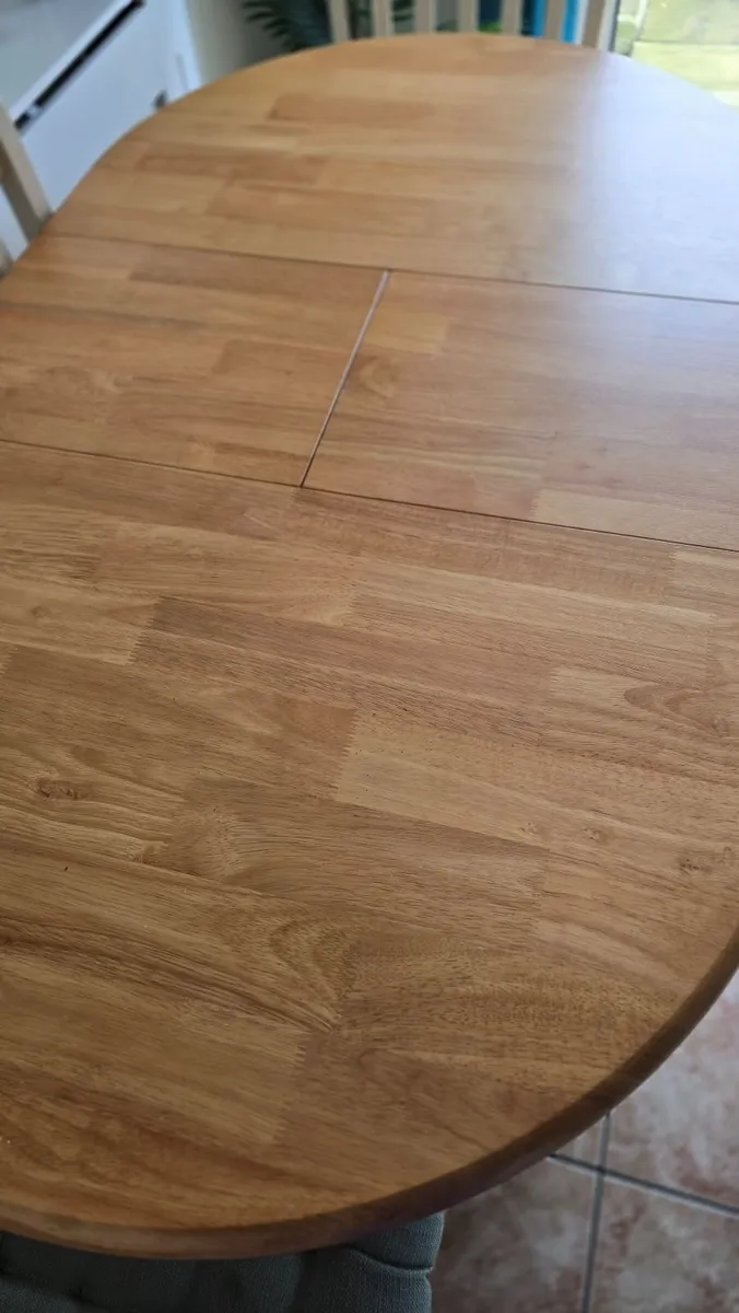 Kitchen Table & chairs - Image 2