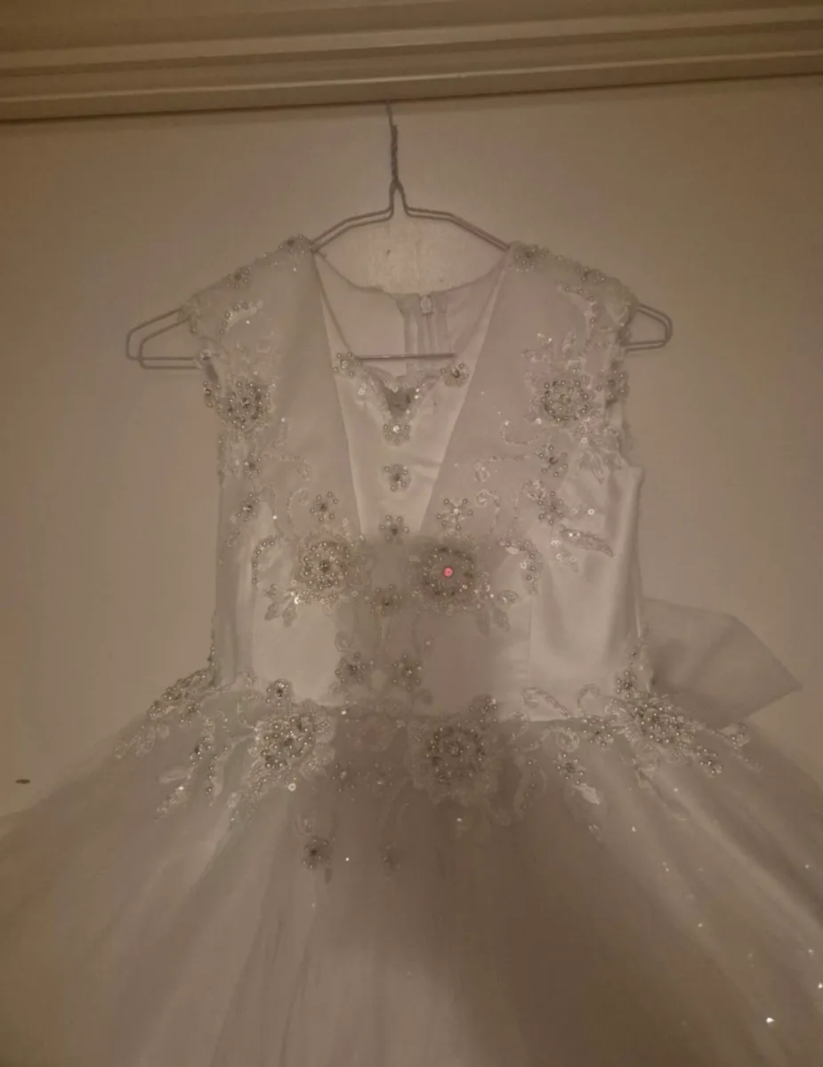 Communion dress - Image 3