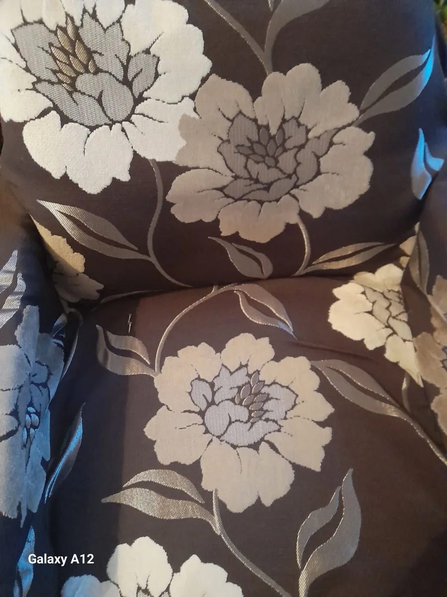 Two armchairs - Image 2