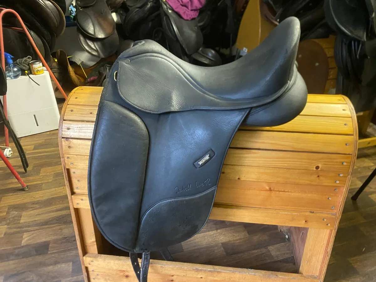 Wintec Isabelle werth dressage saddle - Image 1