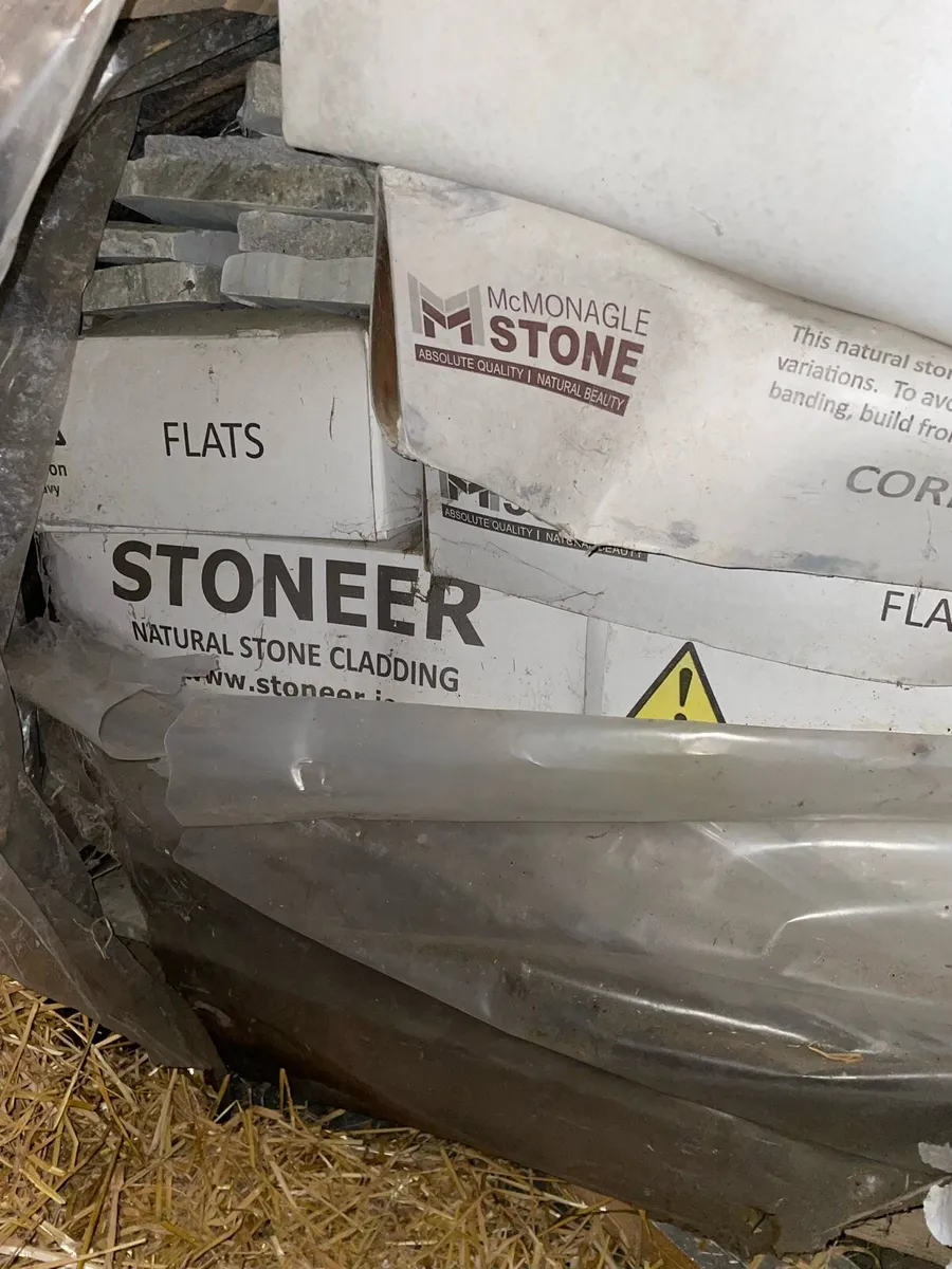 Selection of McMonagle limestone - Image 2
