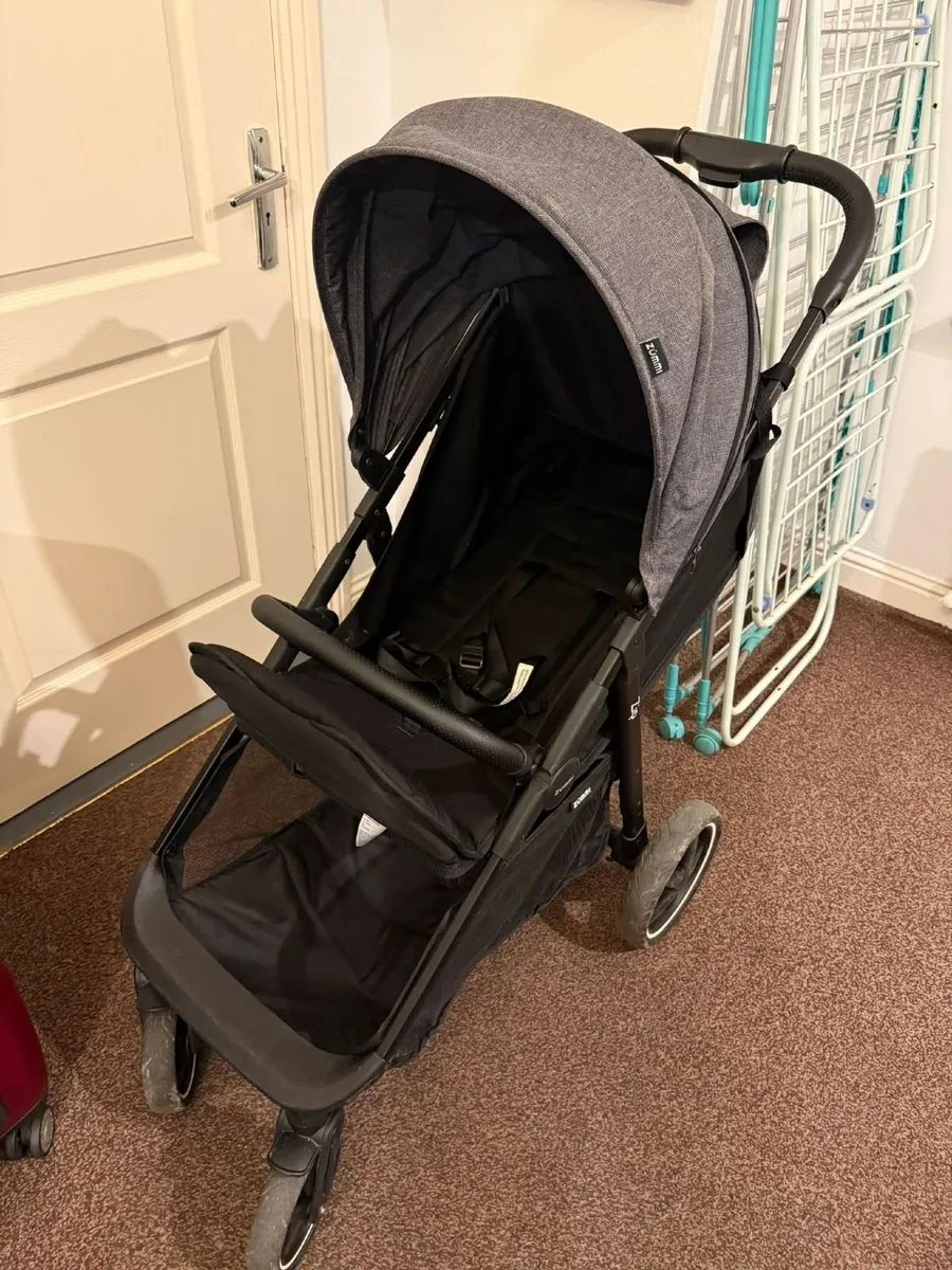 Stroller - Image 1
