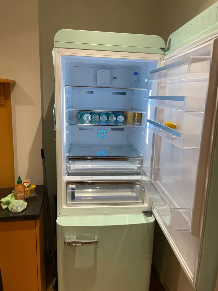 Smeg fridge Freezer - Image 2