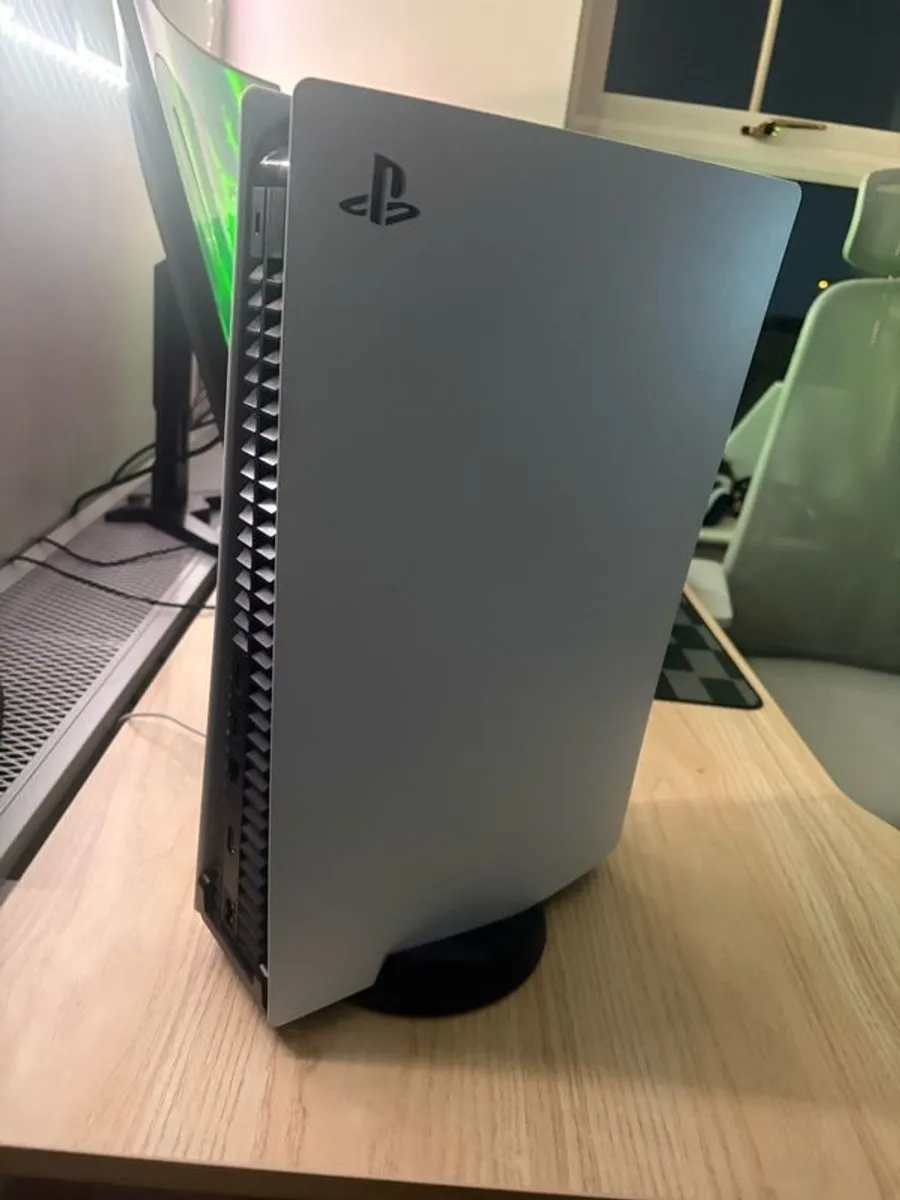 PlayStation 5 and racing steering wheel with TV for sale - Image 3