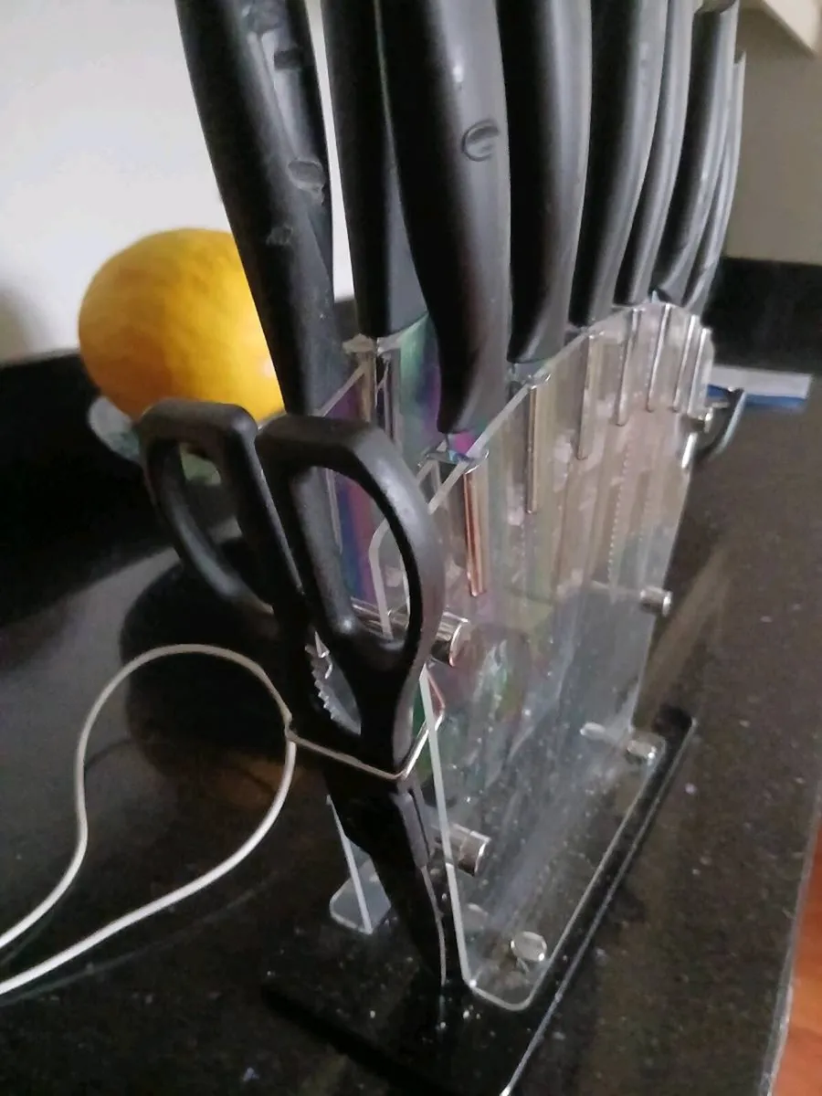 Knife block display - Image 3