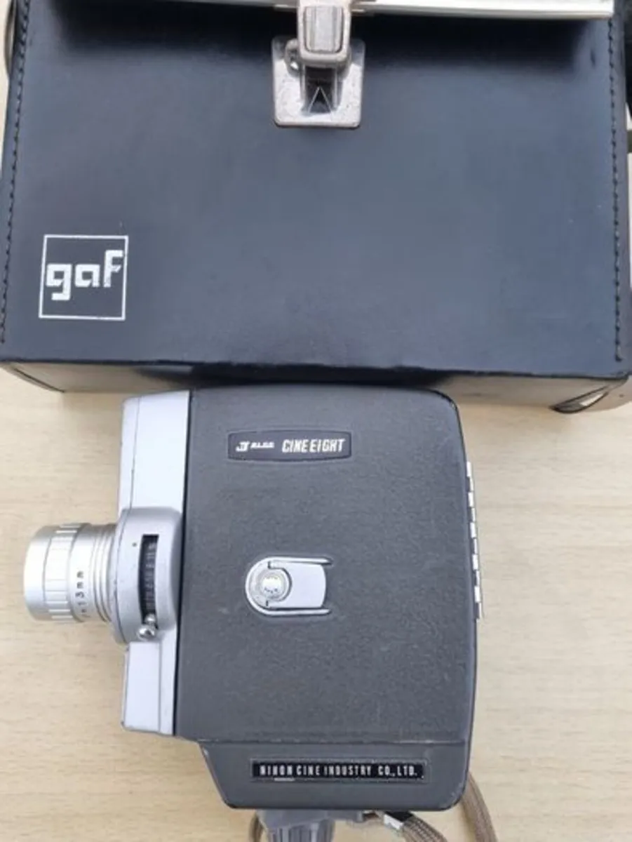 Vintage movie camera - Jelco Automatic 8 - Image 1