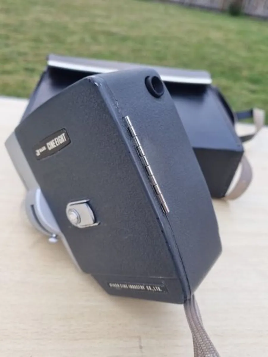 Vintage movie camera - Jelco Automatic 8 - Image 4