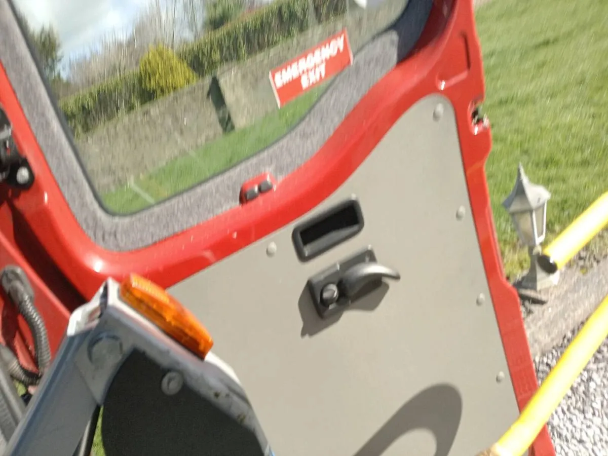 Renault master minibus - Image 2