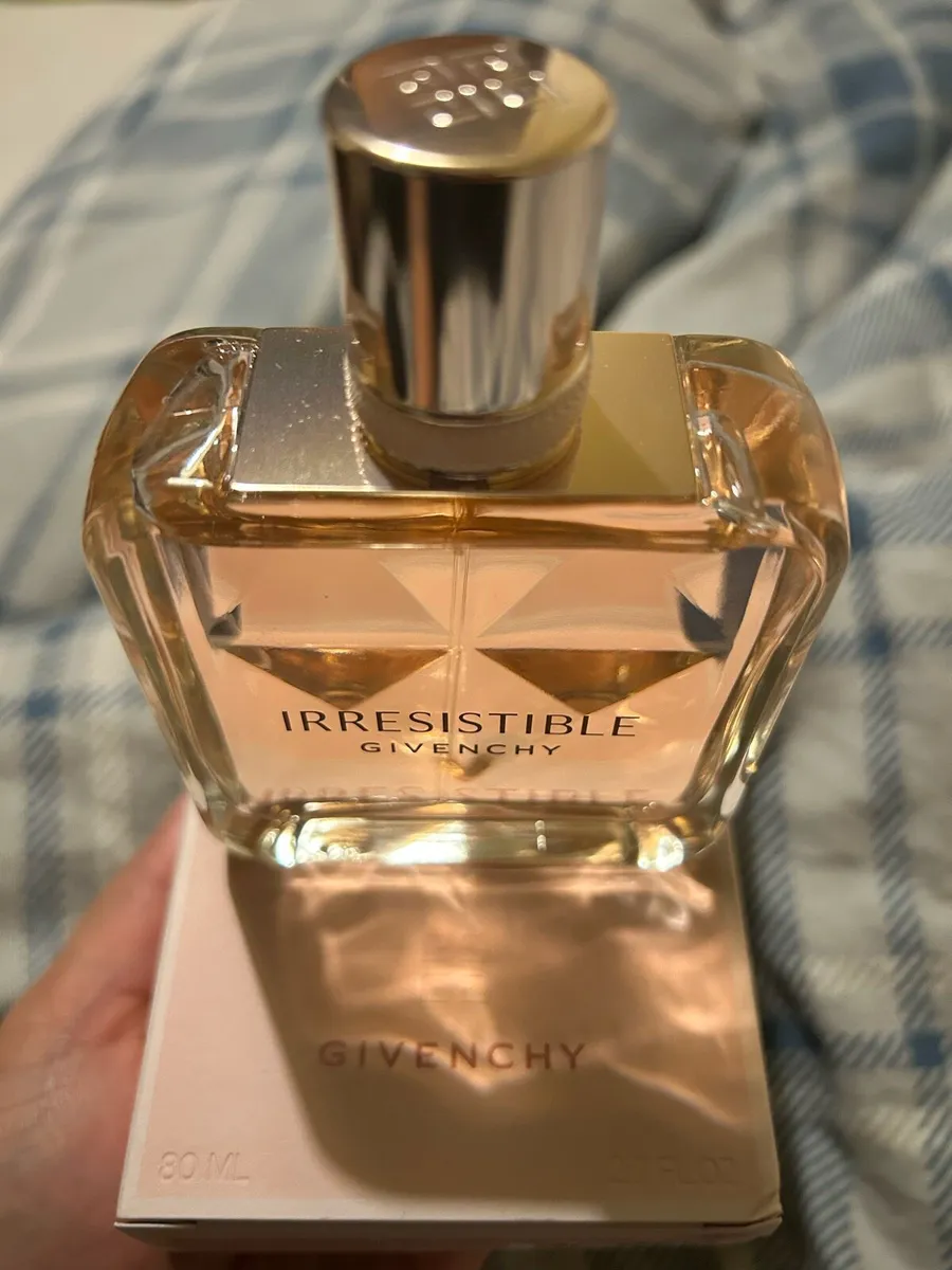 Givenchy Irresistible Eau de Parfum - Image 3