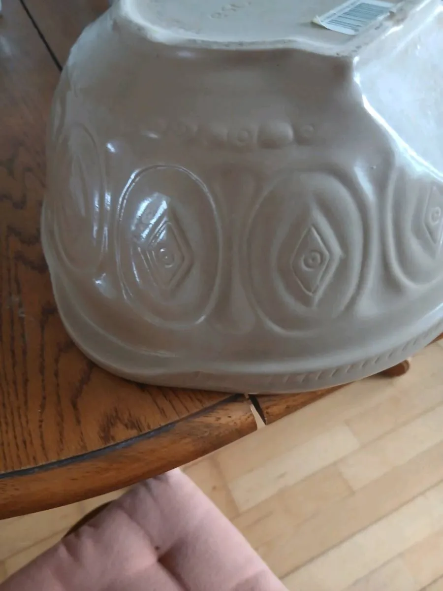 Thomas Plant baking mixing bowl. - Image 2