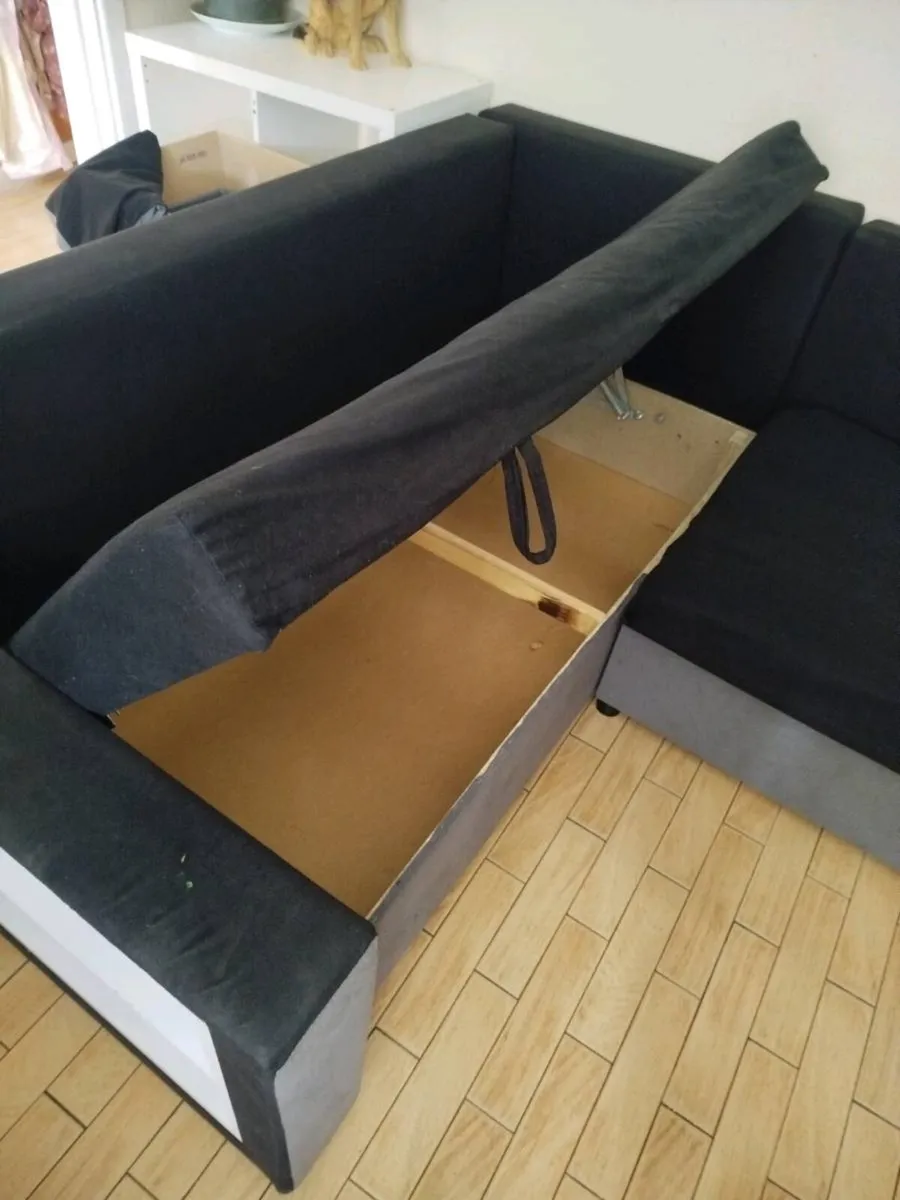 Corner sofa ,good condition second hando - Image 2