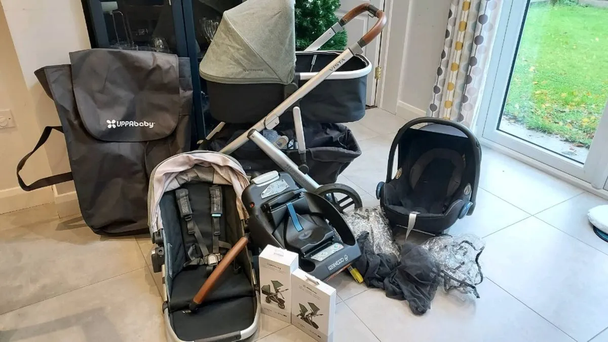 Uppa Baby Vista Travel System with Accessories - Image 1