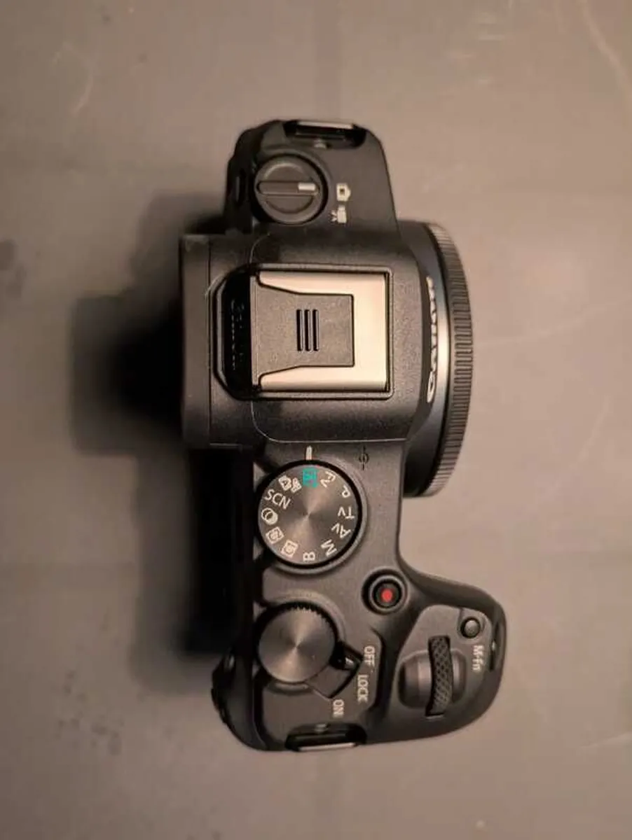 Canon EOS R8 Mirrorless Body - Like New - Image 4