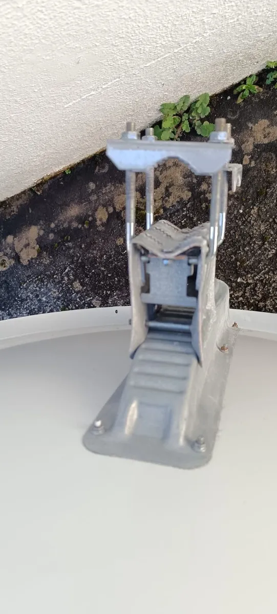 Satellite Dish Kit - Image 4