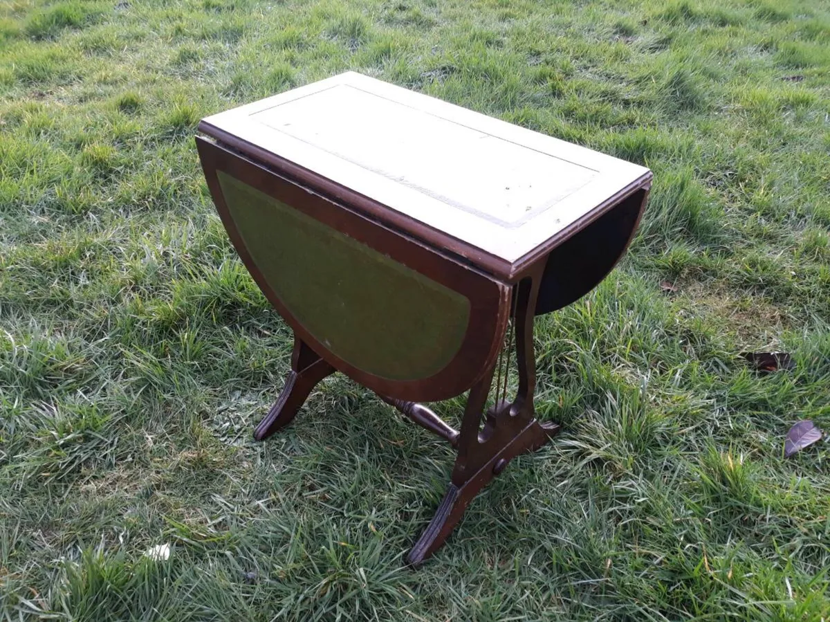 Vintage Ocassional Table - Image 2