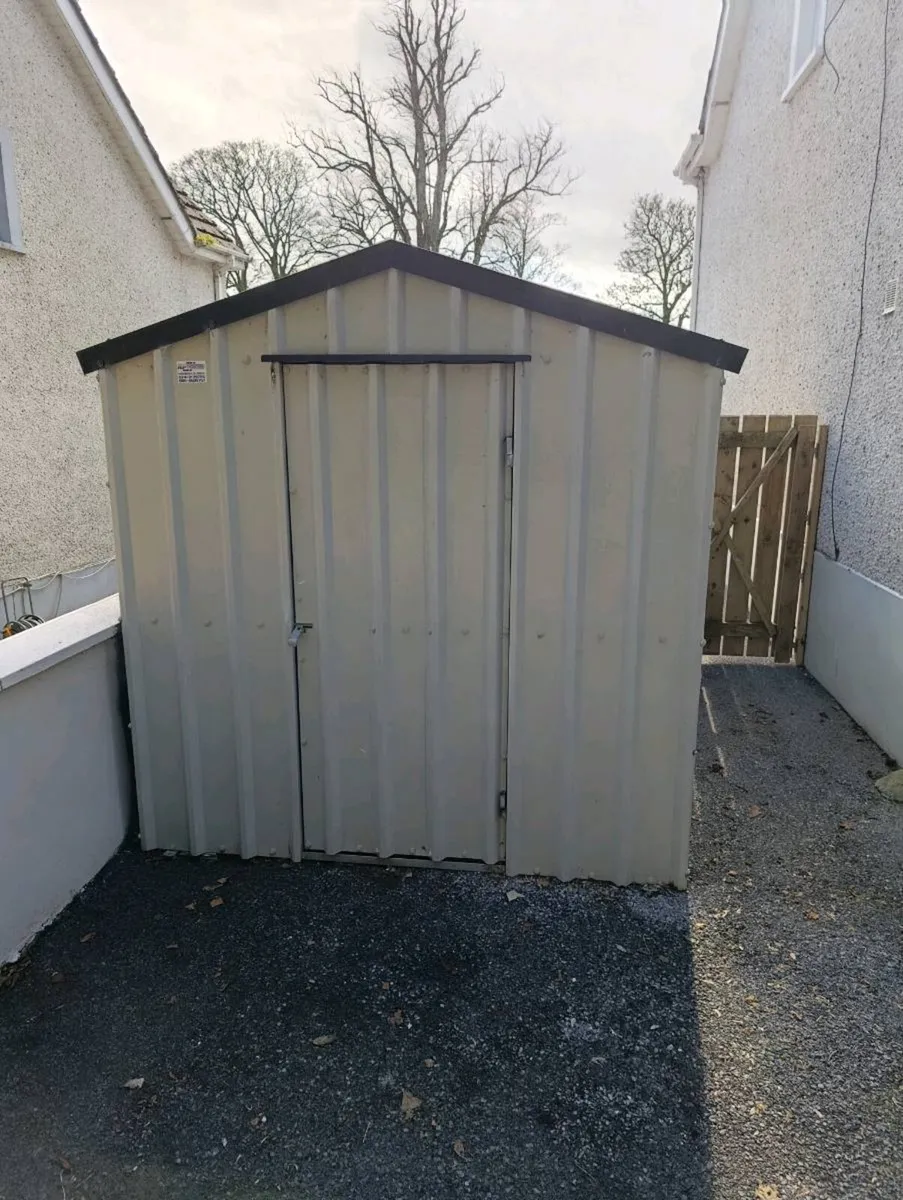 10x7 shed - Image 1