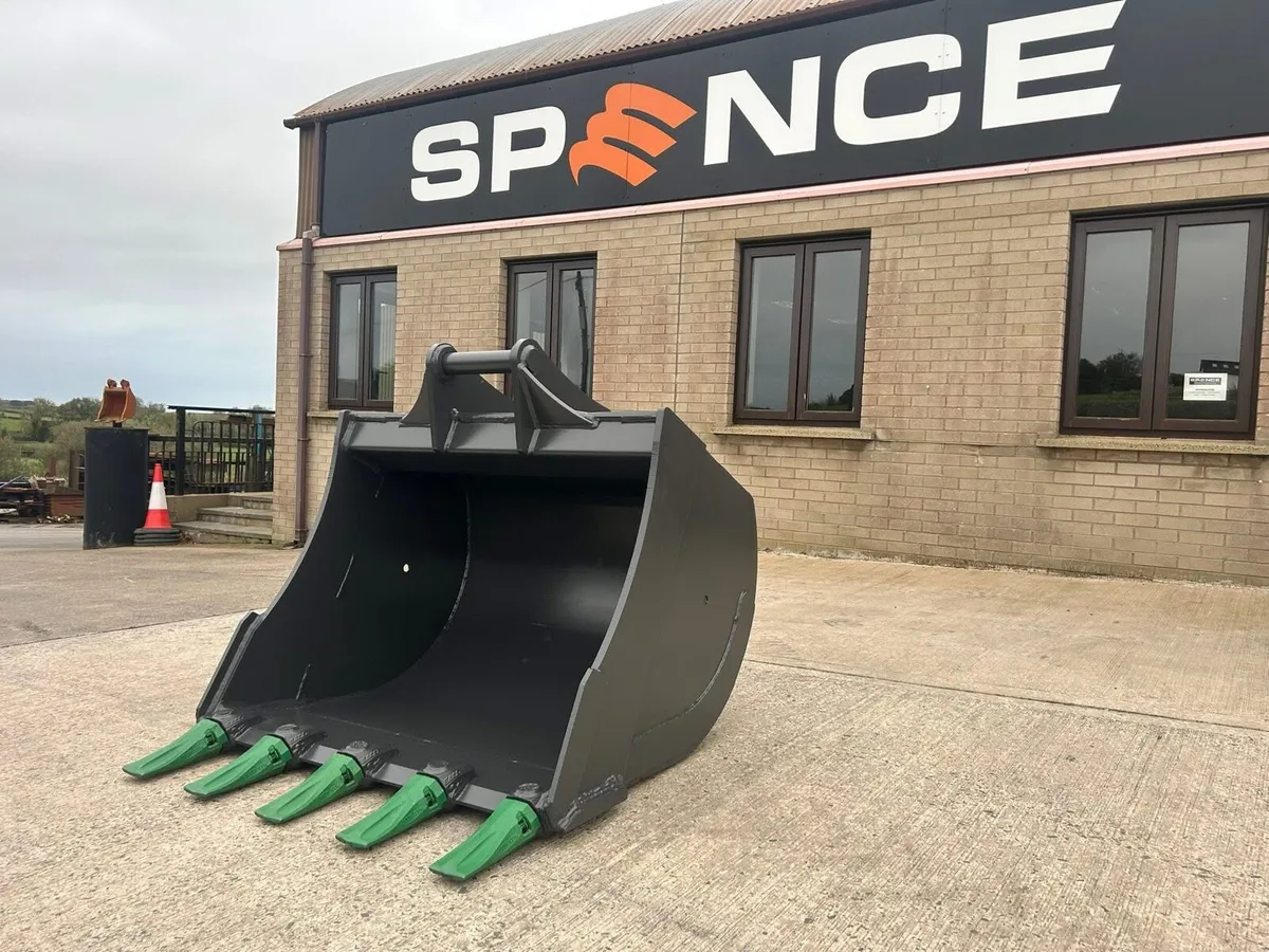 Digging bucket 4ft 65pins 12/14 tonne - Image 2