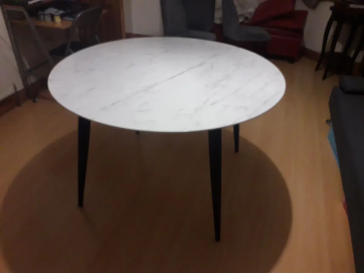 Marble effect Dining table - Image 1