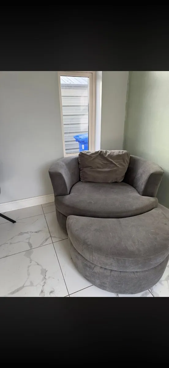 Cuddle Chair - Image 2